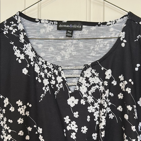 Thomas&Olivia Black Tie Front Short Sleeve Blouse with rhinestone detail - Picture 2 of 7